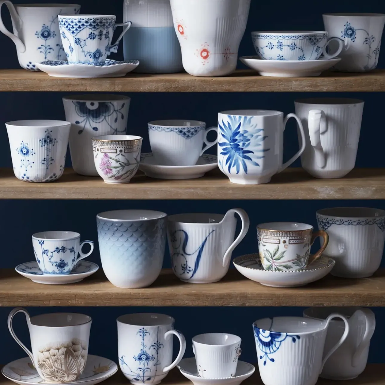 Alfabet Kollektion|Kaffekopper*Royal Copenhagen Alfabet Kollektion højhankskop, , 33cl Y