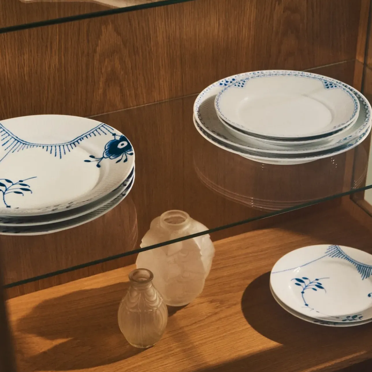 Blå Mega Riflet|Frokost Tallerkener*Royal Copenhagen Blå Mega Riflet tallerken, , 22 cm Dekoration 2