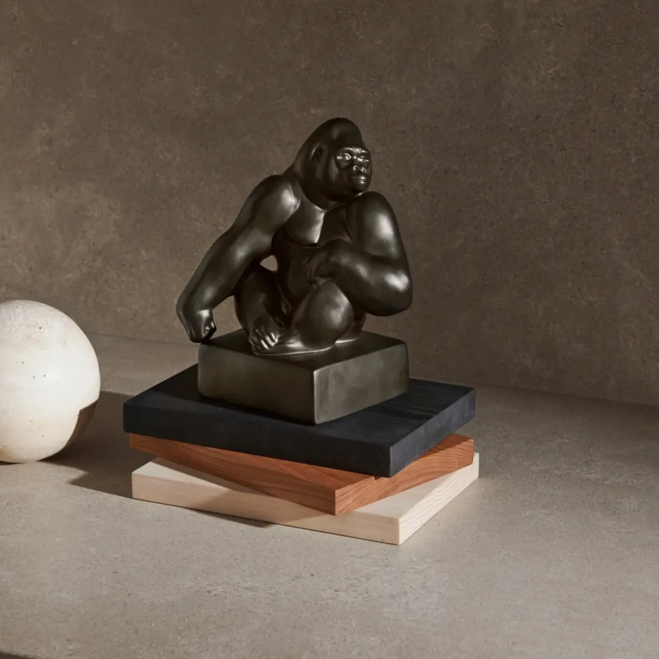 Home Décor|Skulpturer Og Figurer*Royal Copenhagen Figurer gorilla med hagen hvilende på skulderen, 20 cm
