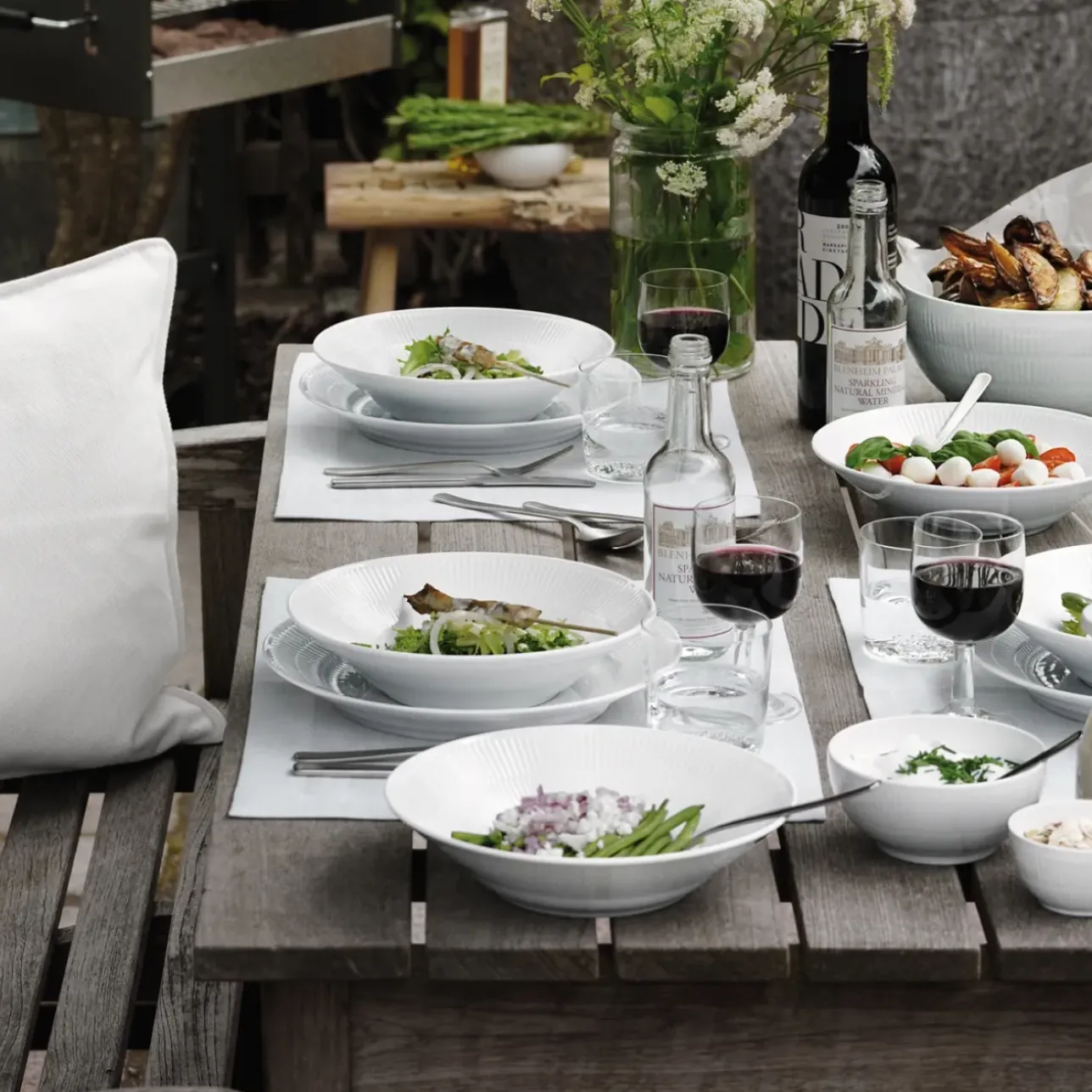 Hvid Riflet|Dybe Tallerkener*Royal Copenhagen Hvid Riflet dyb tallerken, 24 cm
