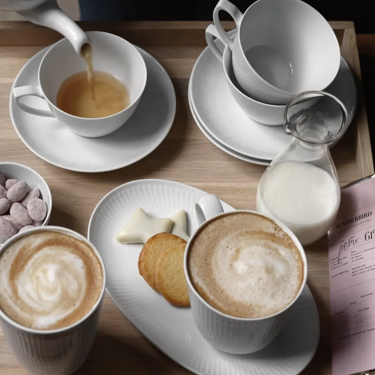 Hvid Riflet|Kaffekopper*Royal Copenhagen Hvid Riflet kop og underkop, 28 cl