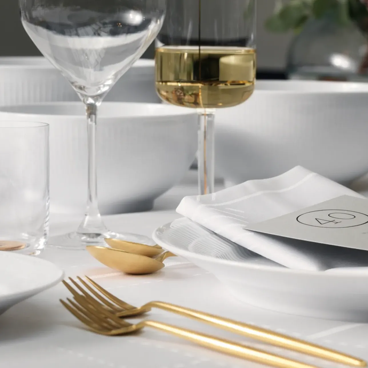 Hvid Riflet|Salatskåle*Royal Copenhagen Hvid Riflet skål, 110 cl