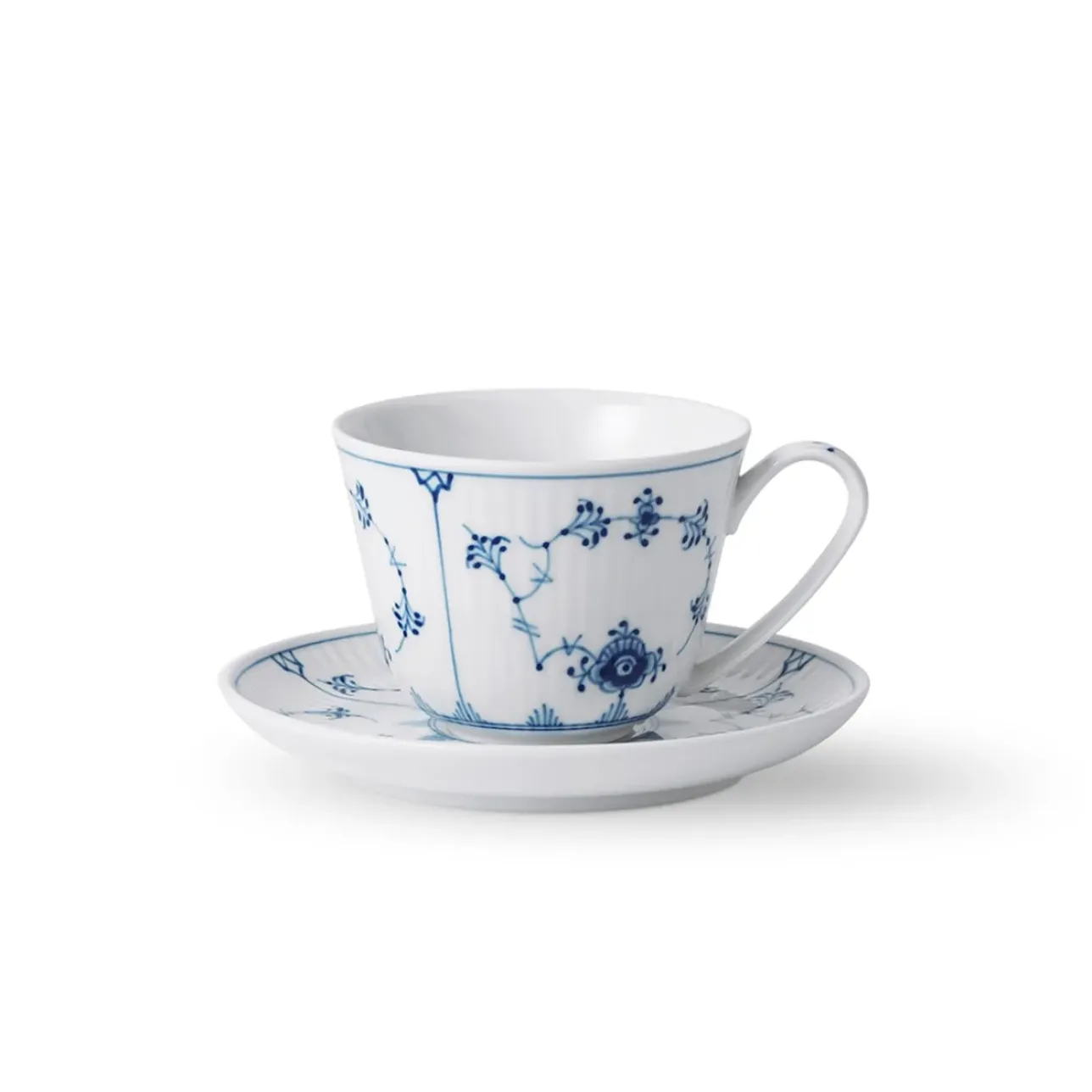 Eksklusive Steldele|Musselmalet Riflet*Royal Copenhagen Musselmalet Riflet kop og underkop, 24 cl
