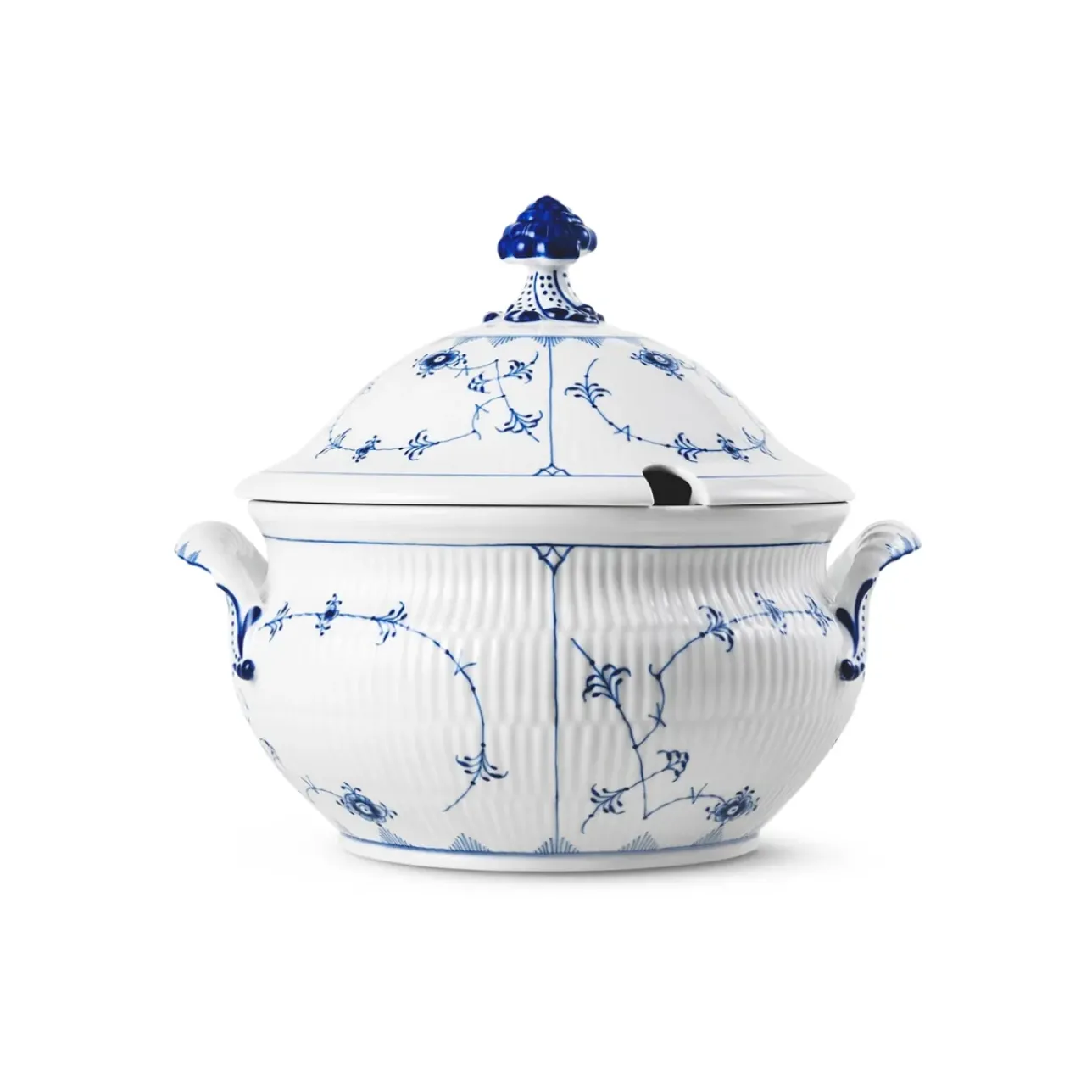 Eksklusive Steldele|Musselmalet Riflet*Royal Copenhagen Musselmalet Riflet terrin med låg, 460 cl
