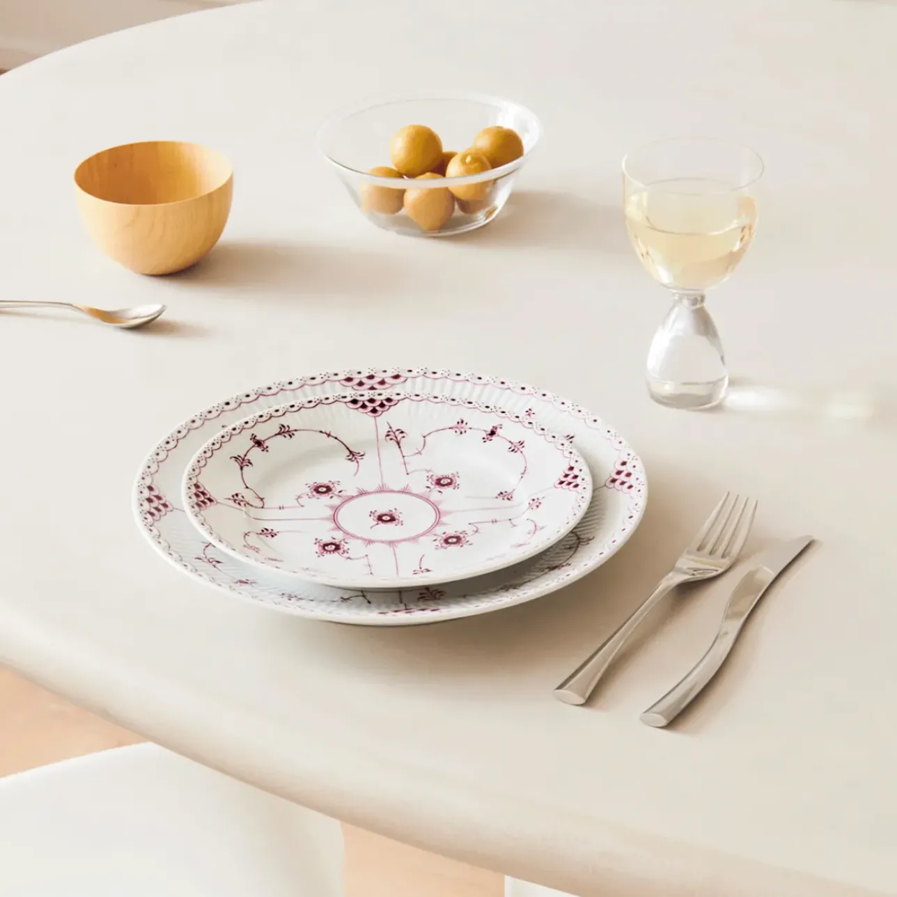 Eksklusive Steldele|Purpur Musselmalet Halvblonde*Royal Copenhagen Purpur Musselmalet Halvblonde tallerken, 22 cm