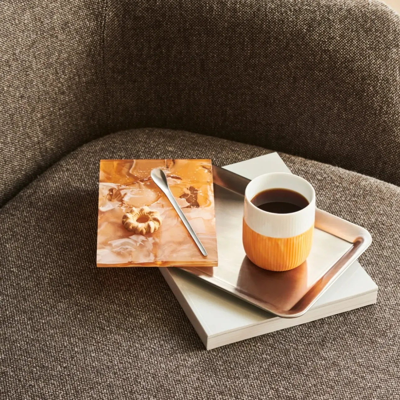 Riflet Contrast|Kaffekopper*Royal Copenhagen Riflet Contrast Marble krus, , 35 cl Fiery Yellow
