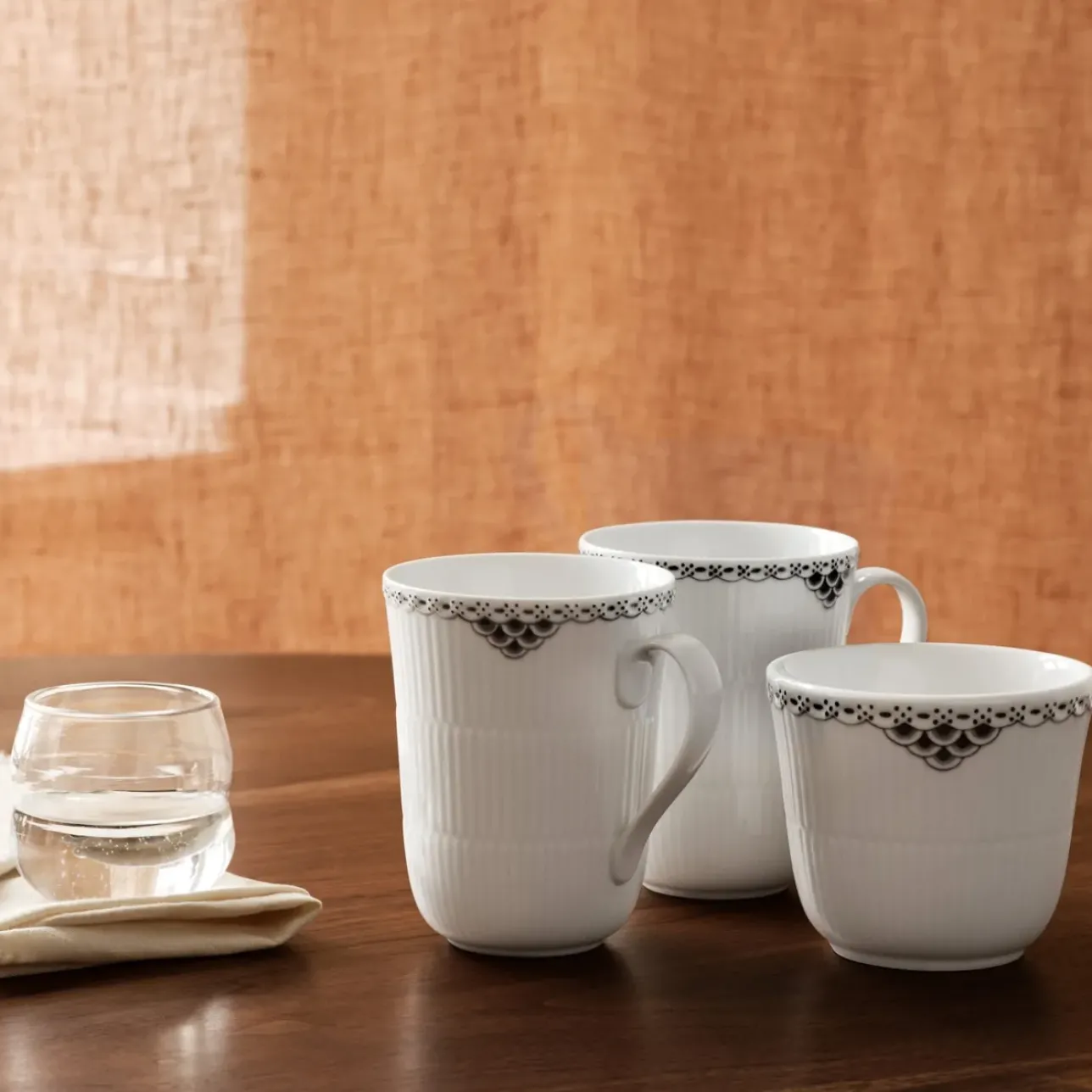 Sort Riflet Blonde|Kaffekopper*Royal Copenhagen termokrus, 26 cl Sort Riflet Blonde