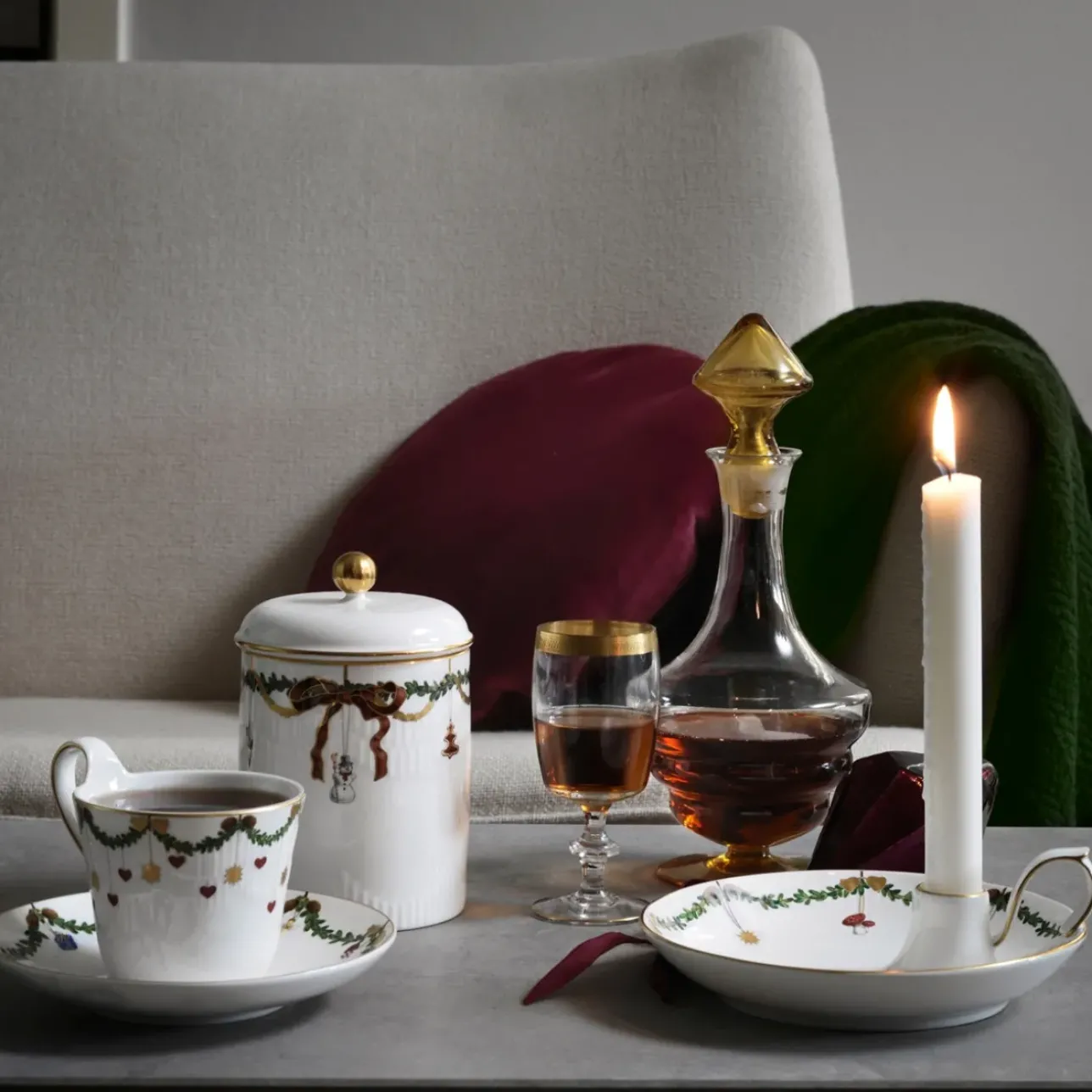 Stjerne Riflet Jul|Lysestager*Royal Copenhagen Stjerne Riflet Jul lysestage, 17,5 cm