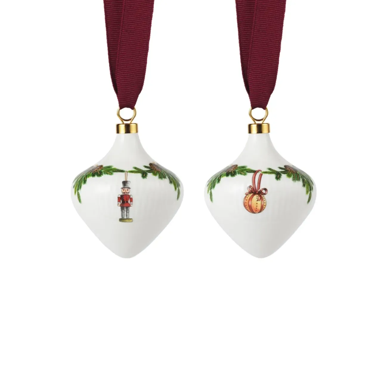 Stjerne Riflet Jul|Julepynt*Royal Copenhagen Stjerne Riflet Jul ornament, 8,5 cm, 2 stk.