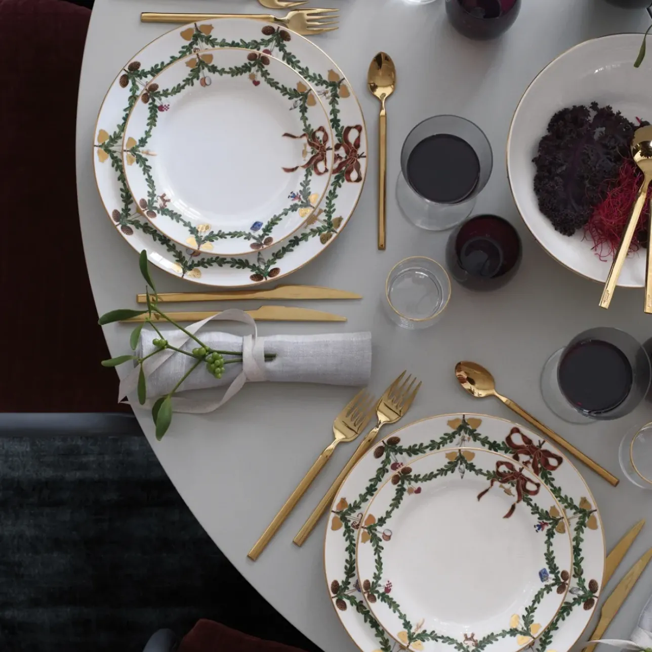 Stjerne Riflet Jul|Frokost Tallerkener*Royal Copenhagen Stjerne Riflet Jul tallerken, 21 cm