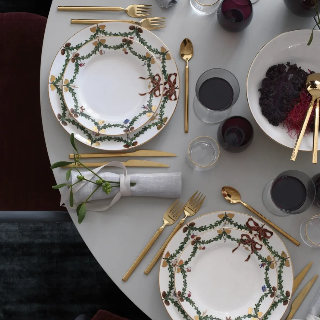 Stjerne Riflet Jul*Royal Copenhagen Stjerne Riflet Jul tallerken, 27 cm