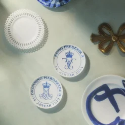 Special Editions*Royal Copenhagen Tronskifteplatter, 18 cm, 2 stk.